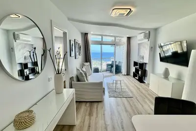 Image de Exquis appartement rénové 2 chambres avec piscine, clim et WiFi à Playa de las Américas