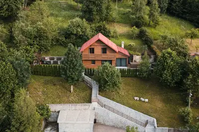 Image de Merveilleuse maison de vacances privée pour 8 personnes avec Wifi, bain à remous, Tv et patio