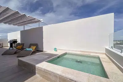 Image de Gorgeous Penthouse with Rooftop and Ocean Views