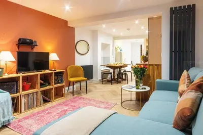 Image de Modern Margate Maisonette close to Beach by Adliv