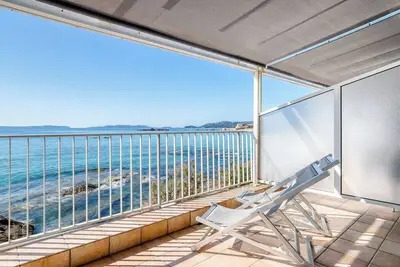 Image de Suite vue mer 🌅 – comme un appartement, dans un hôtel 4★ fermé l’hiver