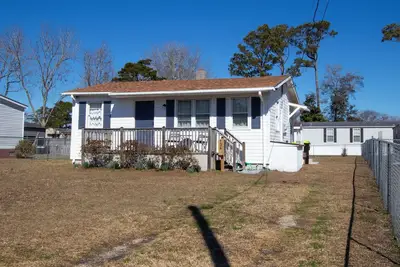 Image de Coconut Shack- Perfect hideaway on the Crystal Coast!