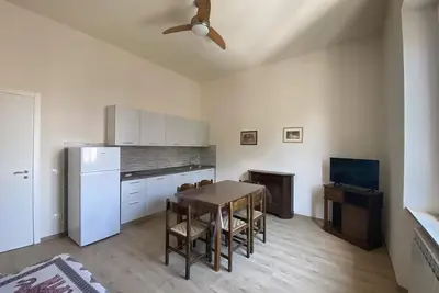 Image de Three-Room Apartment Sleeps 5 In The New Town Area