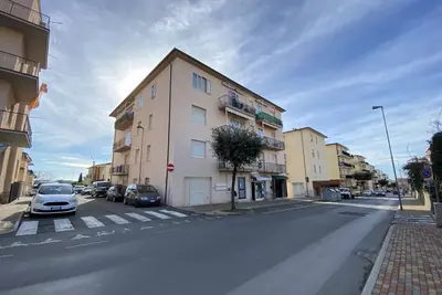 Image de Two-Room Apartment Sleeps 5 In The New Town Area