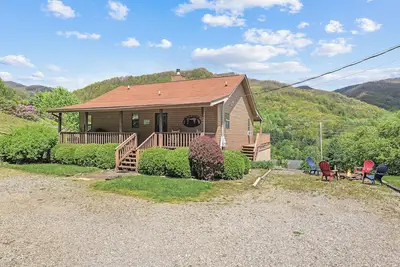 Image de 2 Bd 2 Ba Cozy, Single Lv Cabin, Views, Covered Porch