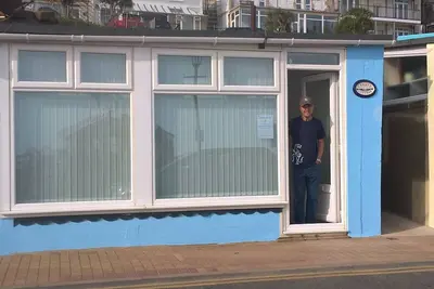 Image de Well equipped cottage only 10 paces from Ventnor beach.