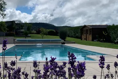 Image de Cottage au coeur du Pays des Lacs du Jura - Piscine-Spa-Sauna - 10 personnes