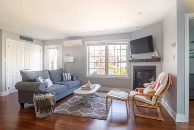 Image de Apartment in country setting, Prince Edward County, close to Picton