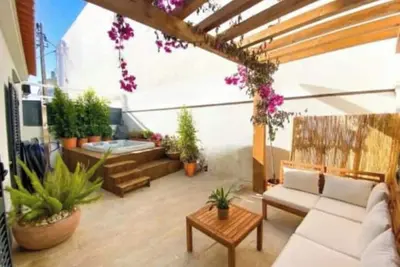 Image de Cosy retreat with private hot tub