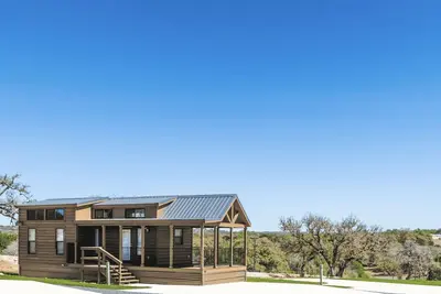 The Wandering Hound - #08