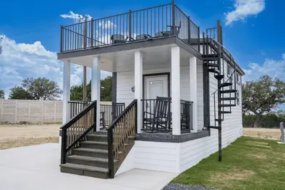 Hey Good Lucken - 081