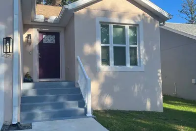 Image de 3-bedroom house in perfect Tampa with Ac, WiFi. Enjoy your stay