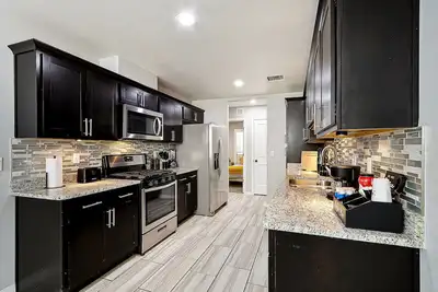Image de 4-bedroom house in welcoming Horizon City with Ac, WiFi. Enjoy your stay!