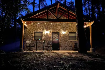 Image de Riverstone Cottage, Bright and Airy Forest Retreat
