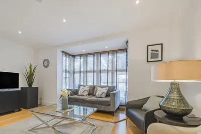 Image de Downtown Living by Lawsons