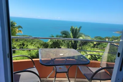 Image de Stunning Ocean Views 1 Bedroom Condo #404