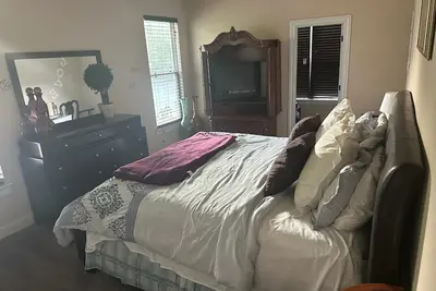 Image de Cozy 1-bedroom with WiFi and Ac in a quiet save neighborhood