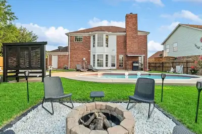 Image de Dallas 5br| Pool, Bbq, Fire pit, playground