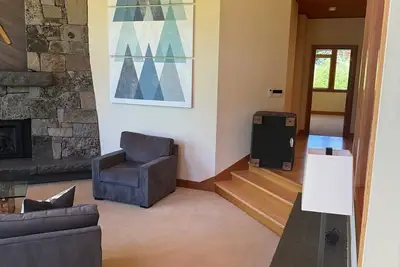 Image de Spacious 5-bedroom house in Olympic Valley with WiFi, game room, hot tub.