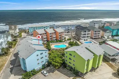 Image de 3rd Floor Condo w/ Peekaboo View