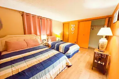 Image de Cozy 7br Farmhouse w/ Pool, Hot Tub, Sauna & More!