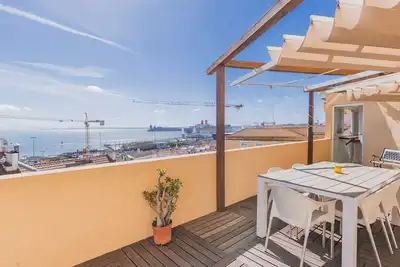 Image de 70m2 Tagus River Terrace in Alfama By LovelyStay