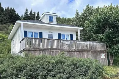 Image de Welcome to Jandon Cottage, A Heritage Gem in Burin with Waterfront Views