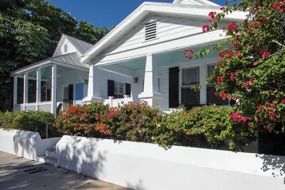 Image de Dos Casas - 2 House Compound in Old Town Key West - A Monthly Rental