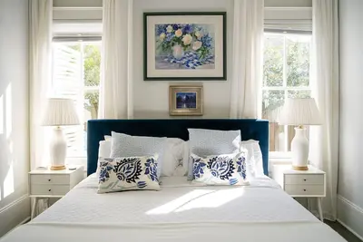 Image de Art-filled 2-bedroom cottage with WiFi and Ac in New Orleans