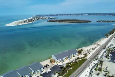 Image de Boca Grande North #80: A charming 2-bedroom, 2-bath ocean view condo on the north end of Boca Grande