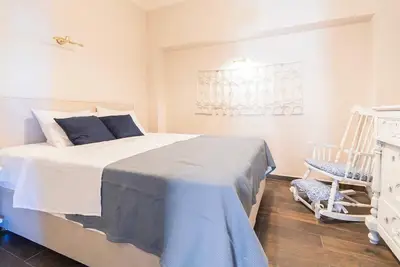 Image de Appartement 'Dikaia 3' avec vue sur la mer, Wi-Fi et climatisation
