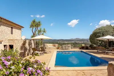 Image de Maison de campagne \"Estrella\" avec vue sur les montagnes, piscine privée et Wi-Fi