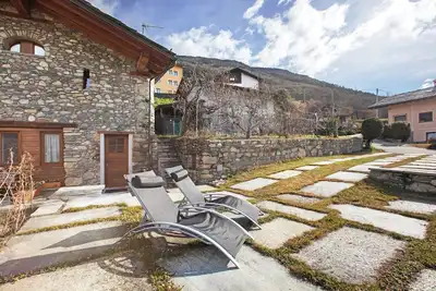 Image de Appartement \"Mini House\" avec vue sur la montagne, terrasse privée et jardin privé