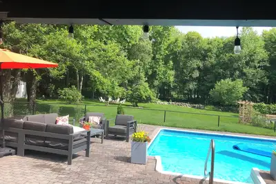 Image de Charming North Salem home, pet friendly, pool, great yard, close to horse shows!