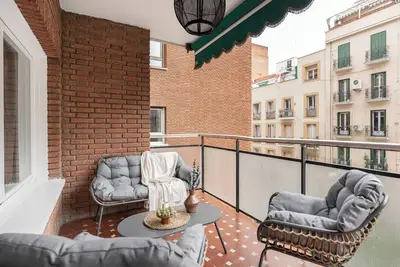 Image de Aslan - 4 bedrooms and terrace in Lista
