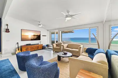 Image de Island Bungalow with Private Beach, Ac, Parking, Wifi, King Beds.