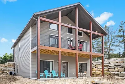 Image de 4 Bdrm + Gameroom + Free Tickets-Close to Sdc