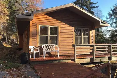 Image de Détente au bord du lac Labelle avec un bon feu extérieur