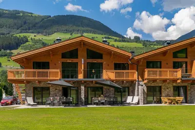 Image de Lodge de luxe avec sauna privé près de Flachau