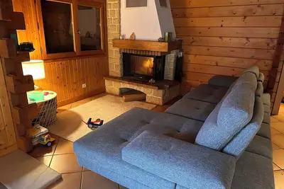 Image de Superbe chalet avec cheminée et vue imprenable sur le hameau