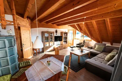 Image de Appartement \"Monika\" avec vue sur les montagnes, balcon et Wi-Fi