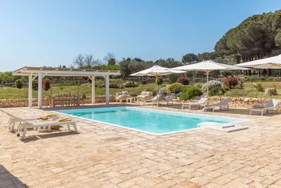 Image de Maison de vacances privée avec Wifi, piscine privée, climatisation, Tv, patio, près de Ostuni