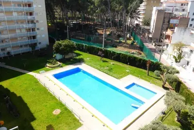 Image de Appartement moderne à Salou avec 2 chambres et terrasses à 400m de la plage