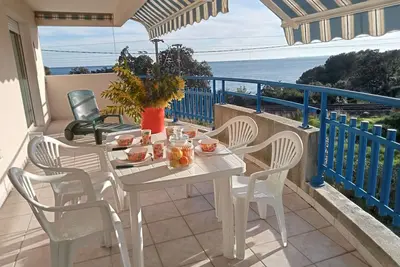 Image de Appartement 3 pièces avec terrasse proche plage à Saint-Raphaël