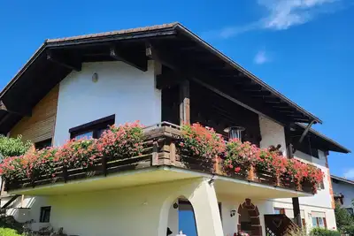Image de Cozy vacation apartment with fantastic mountain views