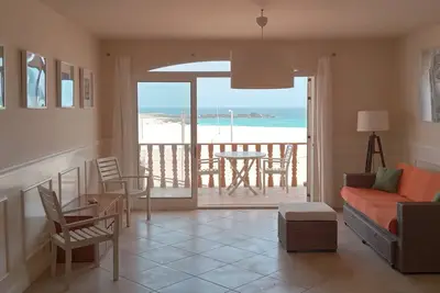Sea view apartments (close to centre)