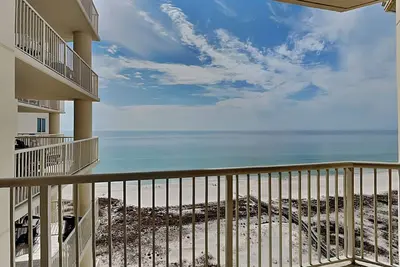 Image de 3bd/3ba The Beach Club Condo in Luxury Resort w. Pools, Pickleball, Gym + More
