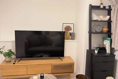 Image de Newly - built 2 - bed 1 - living - room luxury apt, Rm 1302,