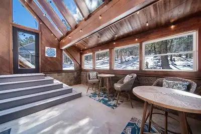 Image de Luxe Family Mountain escape w\/ views close to Denver, Red \nRocks, Hottub, Hiking