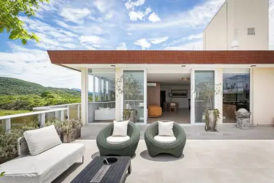 Image de Penthouse Welcome to the Top